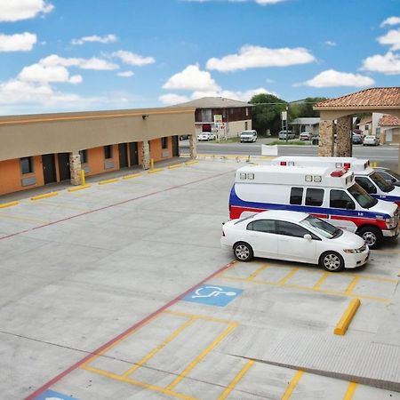 Maverick Inn Eagle Pass Εξωτερικό φωτογραφία